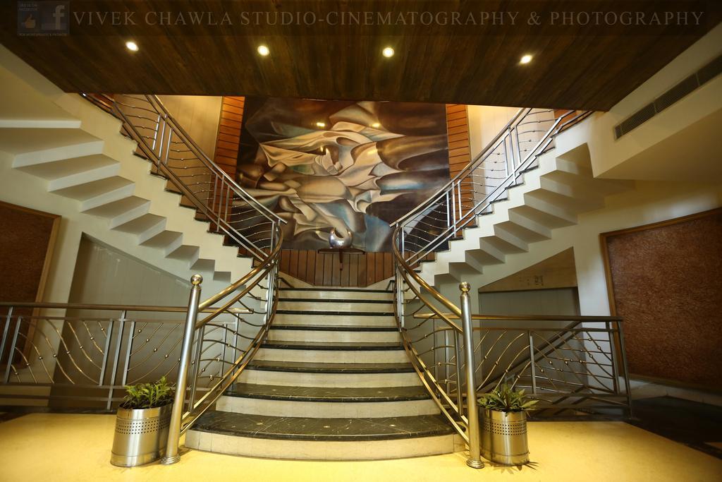 Dee Marks Airport Hotel & Resorts New Delhi Exterior photo