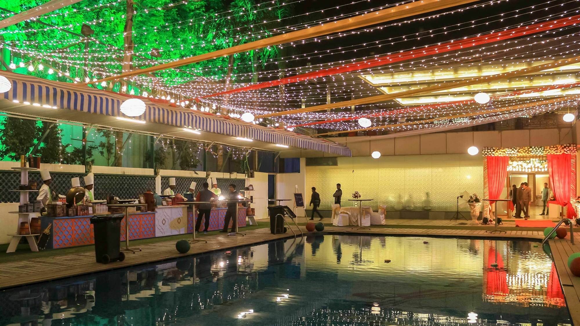 Dee Marks Airport Hotel & Resorts New Delhi Exterior photo
